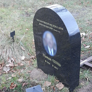 picture of installed peaceyard gravestone, model eliza in deep night sky color