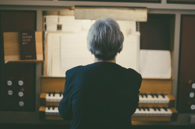 Organ at funeral
